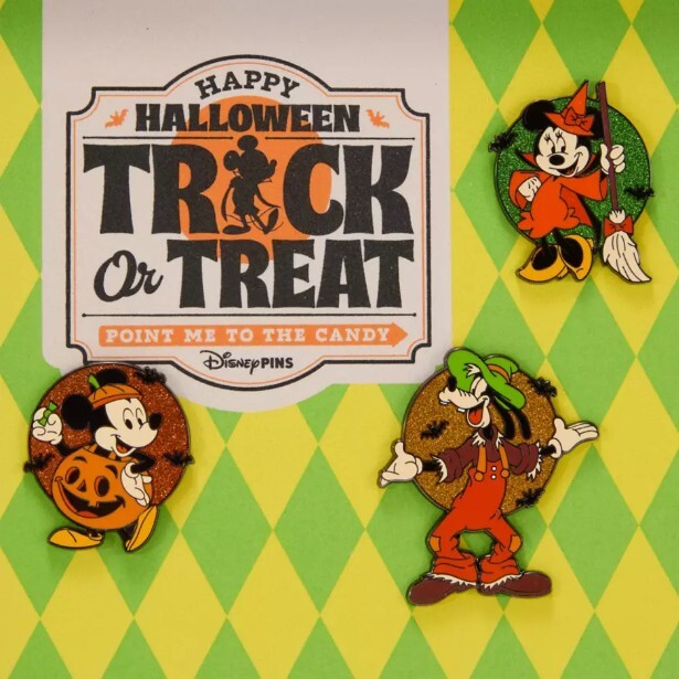 Mickey Mouse & Friends 13-Day Halloween Countdown Calendar LE Mystery Pin Set
