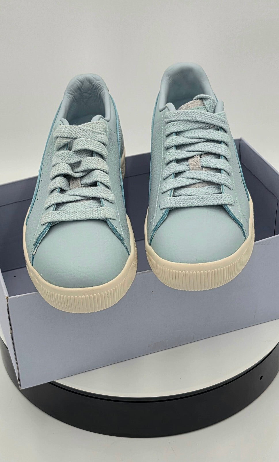 Puma Clyde Premium Frosted Dew Blue Leather Sneakers Mens Size US 8 NIB