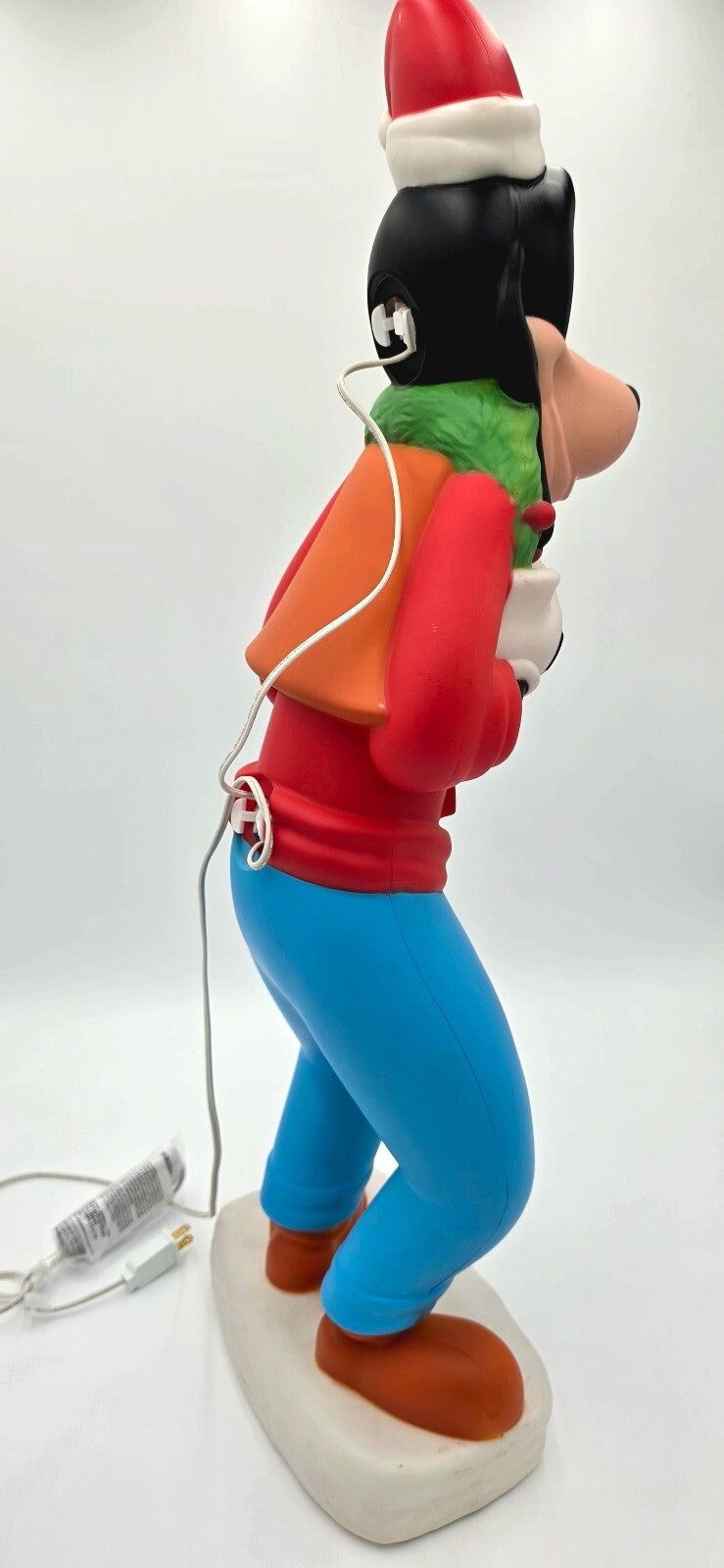 Gemmy Disney Goofy Christmas Blow Mold 32" Lighted NWT